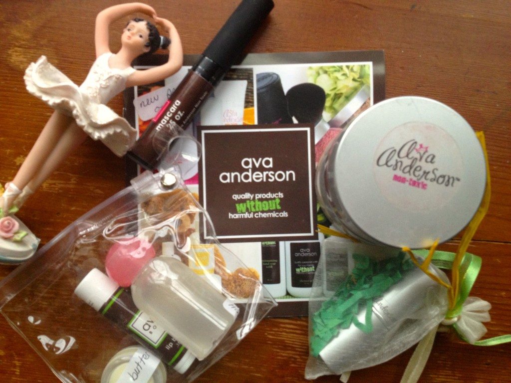 Real Mom Review: Ava Anderson Non-Toxic Makeup