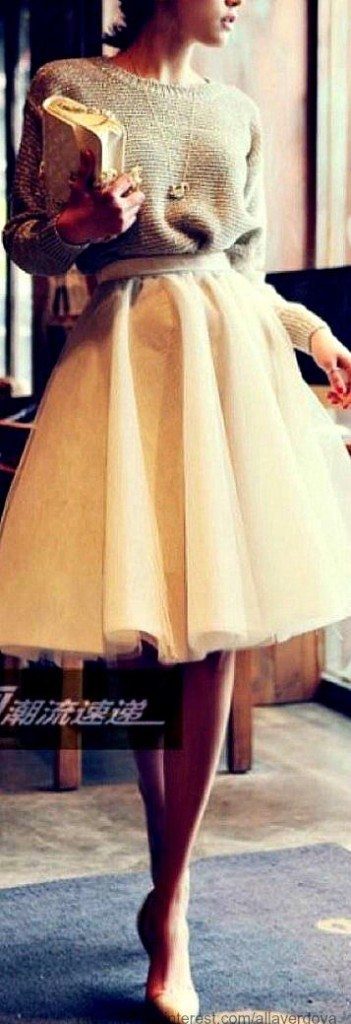 Friday Fresh Picks: Ways to Wear Tulle Skirts When Your a Grown-Up | AFancyGirlMust.com