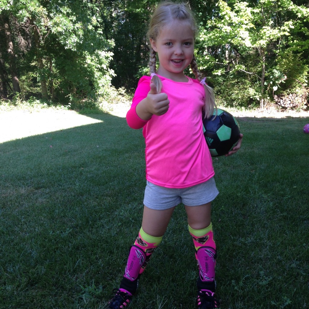 #SportyGirl: Get Soccer Ready with Sports Authority  | AFancyGirlMust.com