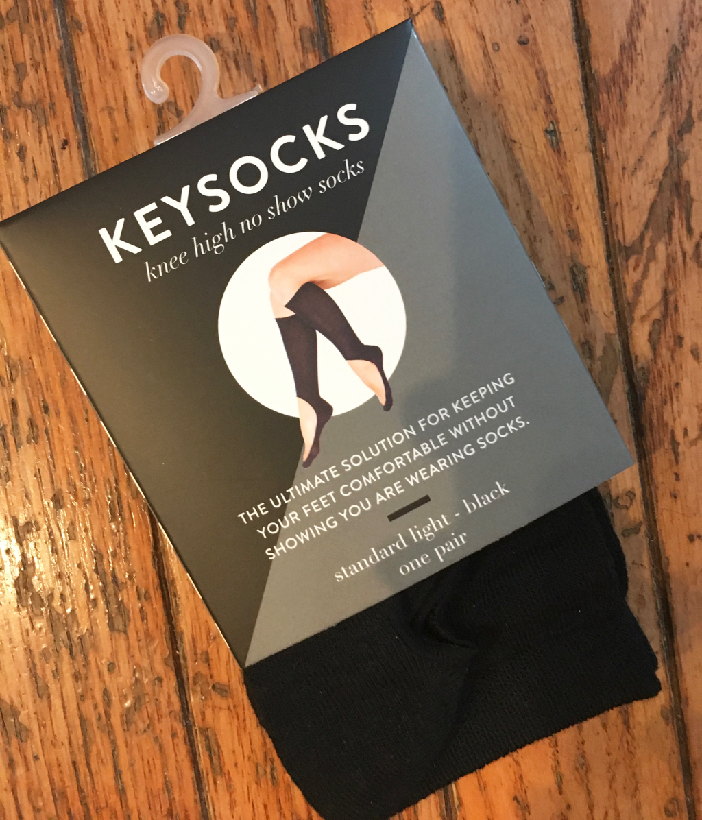 A Fancy Girl Must - Review: Keysocks no-show knee socks